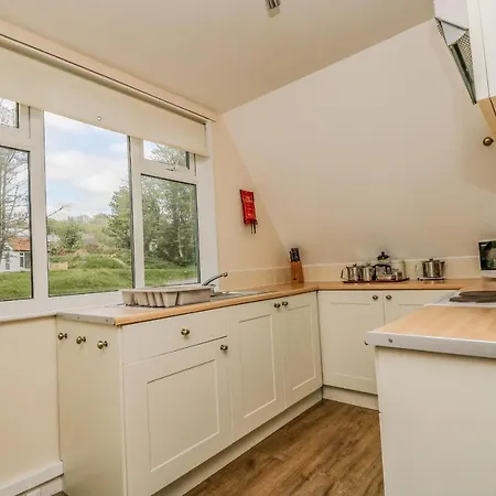 Valley 5 * Callington